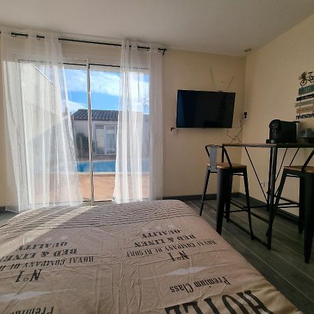 Chambre Avec Piscine Partagee Marcorignan Buitenkant foto